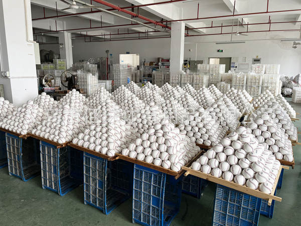 Fornecimento de bola de beisebol material PVC núcleo de borracha macia núcleo de madeira macia dura beisebol assinatura estudantes treinamento de beisebol de segurança