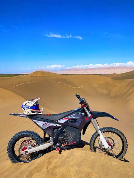 Motocicletas elétricas da série Arctic Panther E.X800 de alto desempenho