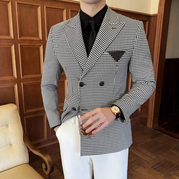 Terno de Homem com Bolso de Pele