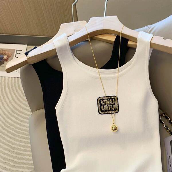 Top de malha sem manga feminino