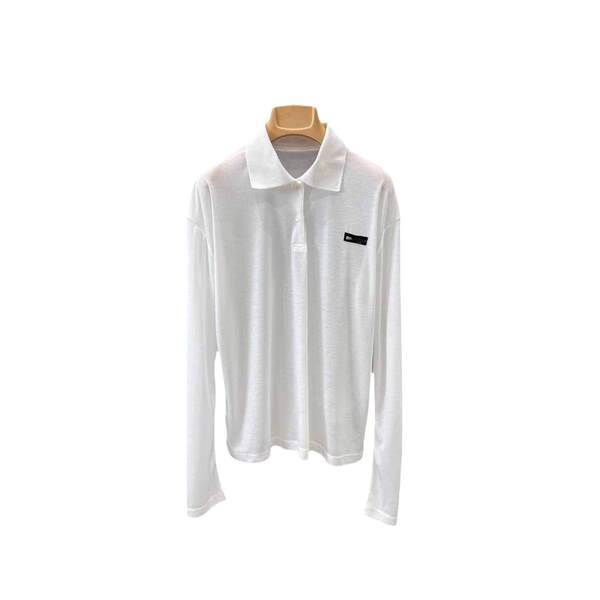 Camiseta feminina de polo com bordado