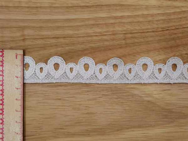 Bordado Branco para Roupas