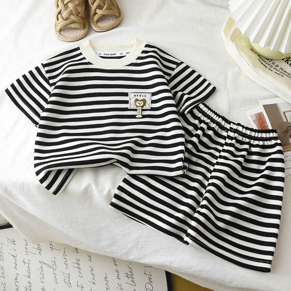 Conjunto short manga curta infantil listrado