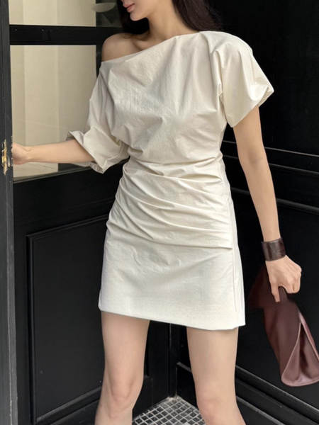 Vestido de verão francês para duas mulheres