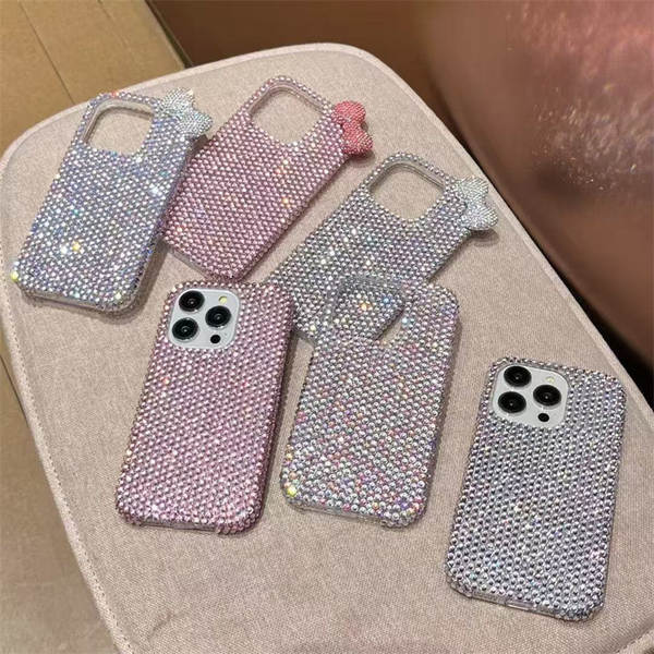 Capa iPhone com Laço de Diamantes