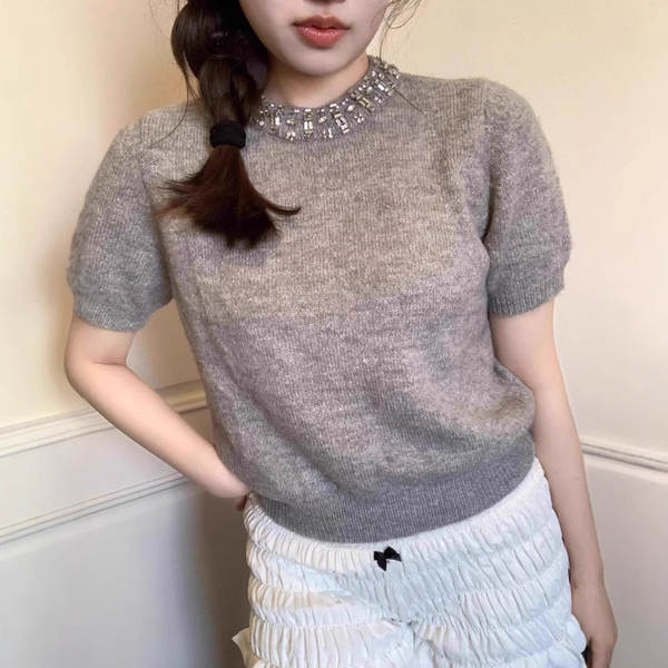 Camiseta curta feminina de malha