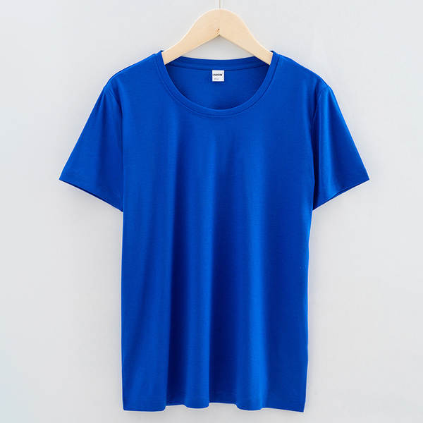 Camiseta feminina de algodão curta