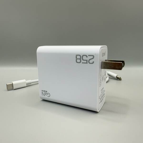 LC-K96T compatível com carregador flash super rápido de 258W com suporte a vários adaptadores de cabeçalho de carregamento para celulares