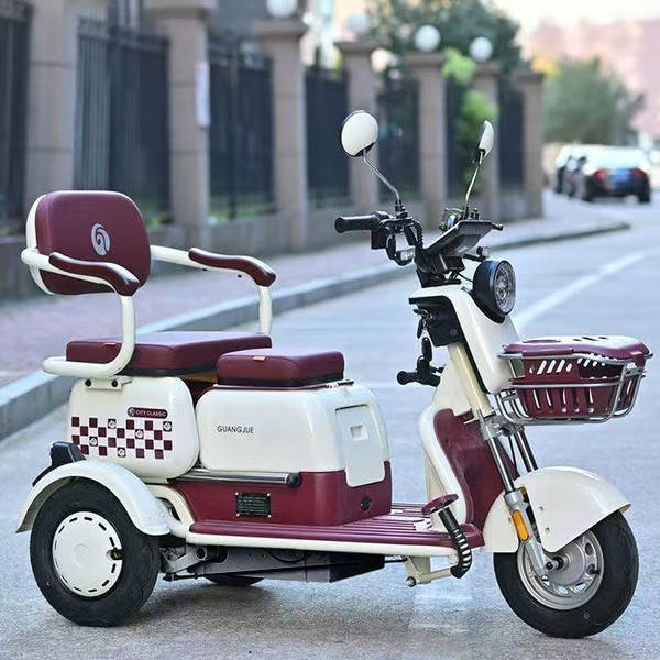 Carro elétrico de três rodas para adultos com crianças pequenas e idosas para levar para a escola