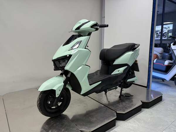 Exportação transfronteiriça de fabricantes de motocicletas de redução de choque para adultos para carros elétricos para passageiros de motocicletas