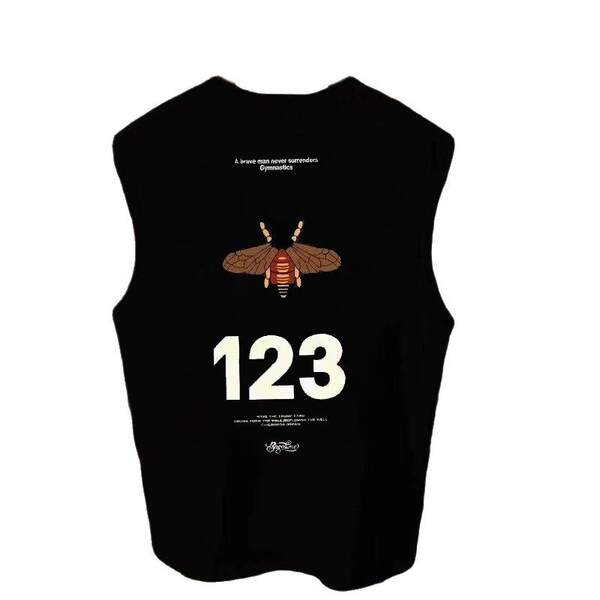 Em 2025, a nova camisa esportiva de design de moda não-deformável super elástica sem mangas de algodão puro
