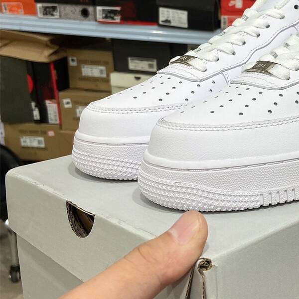 Air Force One AF1 alta versão de calçados masculinos e femininos de tabuleiro de baixa faixa de decomposição de trigo puro branco Air Force One pequenos sapatos brancos