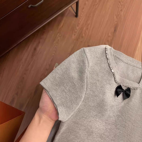 Camiseta Feminina Simples