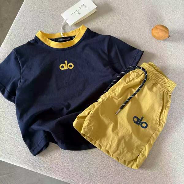 Conjunto de short e camiseta infantil