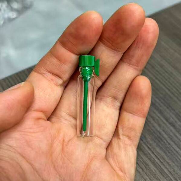 B004-0,51ml2ml3ml Amostra de óleo essencial de perfume em garrafas pequenas em garrafas de vidro