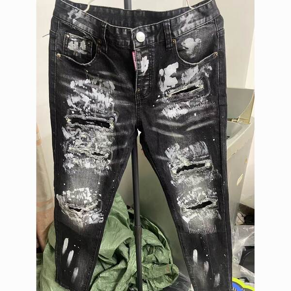 Calça Jeans Rasgada Slim