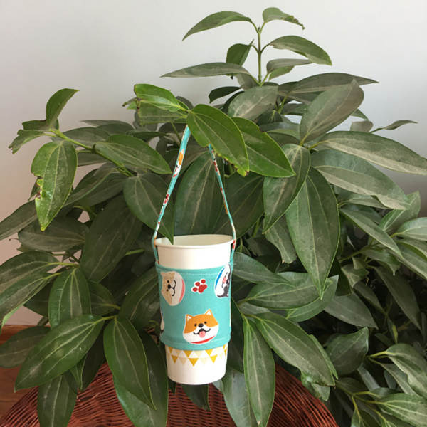 Conjunto de Copo e Bolsa para Bebidas