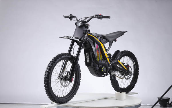 Venda por atacado personalizada de alta performance de 72V de lítio elétrico todo-terreno formando pessoas além do campo moto elétrica de montanha elétrica além do campo