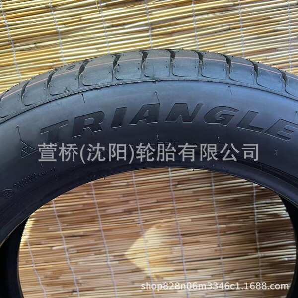 Pneus de Inverno Triangle 235/60R18