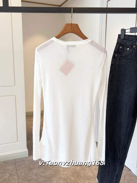 Miu South Oil 2025 novo logotipo leve e fino T-shirt de longa duração para mulheres de baixo para a moda com centenas de vestidos necessários