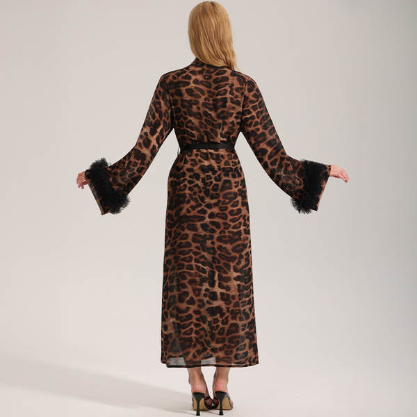 Roupa de dormir feminina de manga longa com estampa de leopardo
