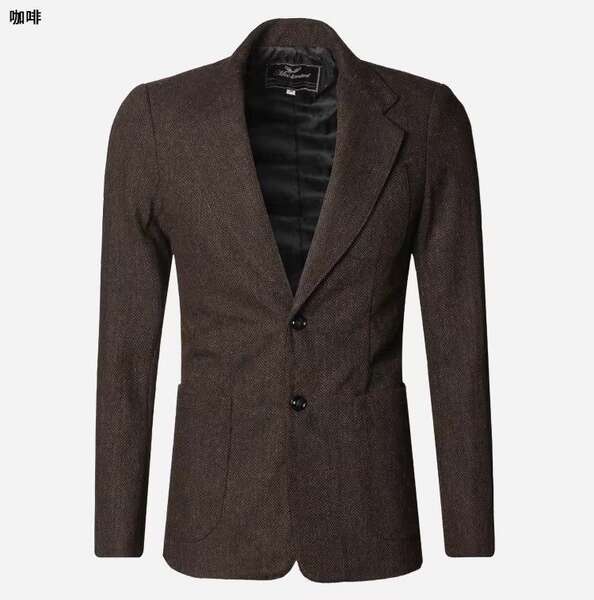 No Inverno, os homens se vestiram com roupas de cor branca, mas os homens se vestiam com roupas de cor branca.