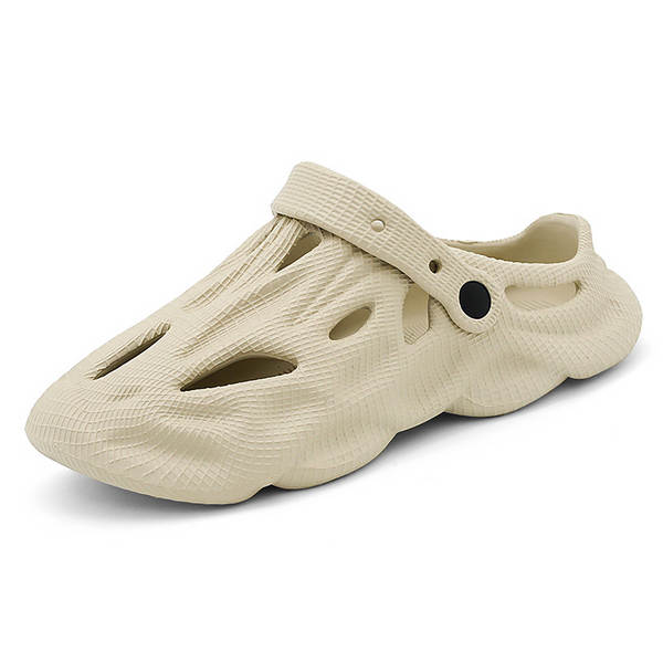 No verão de 2026, um novo sapato de caverna de coco para homens com sapatos de areia na praia.
