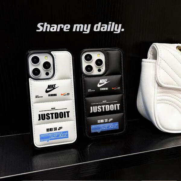 Capa Nike para iPhone 17 Pro