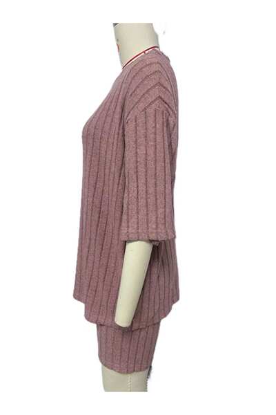 Novo modelo europeu-americano de moda de lazer de 2026, cor pura da primavera, colar redondo, roupas femininas de calça curta
