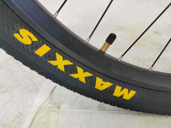Oitavo motor central autoridade dupla evacuação 29 polegadas de lítio elétrico de montanha bicicleta de velocidade adulta bicicleta de campo