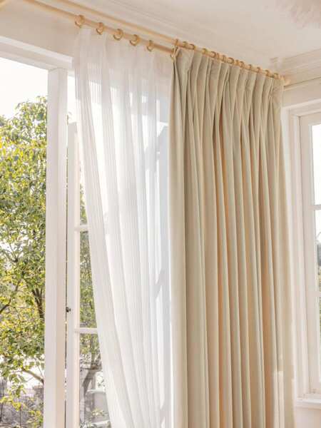 Armazenamento disponível Diversidade de cor pura 100% de cobertura de tecido de cortinas