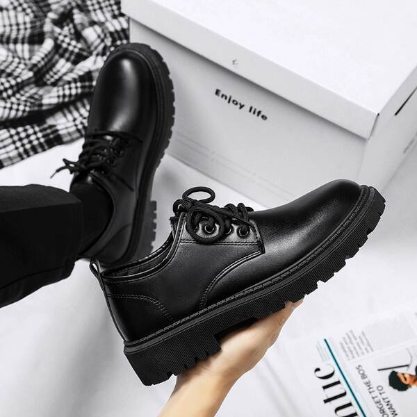Sapatos sociais masculinos