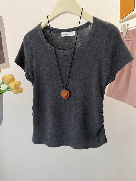Camiseta feminina de algodão curtinha