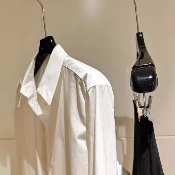 Camisa branca de manga longa feminina