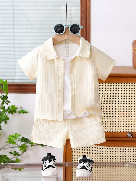 Conjunto infantil de verão