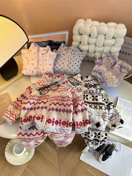 Conjunto de pijama infantil aquecido