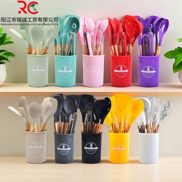 Conjunto de 12 Utensílios de Silício com Cabos de Madeira