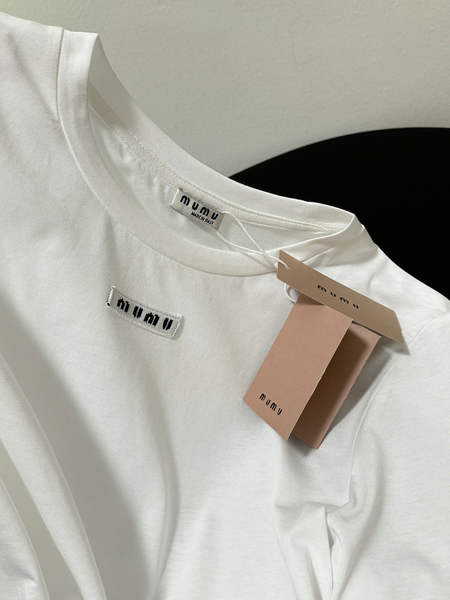 Camiseta feminina de manga longa para verão