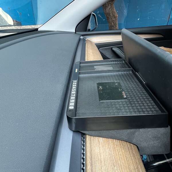 Aplicável a Pequeno Mitsubishi Peugeot Zero Run Biady Tencent Car Screen atrás da caixa de papel de toalha ETC