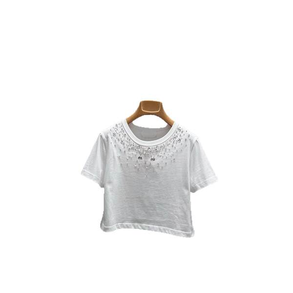 2025 Primeira Primavera Novo Southern Oil Miu Simples Moda Centenário Reduzir Idade Férias Vento Pearl Letra Curta Colar T-Shirt