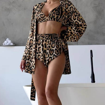 No verão de 2026, a nova camiseta da Europa e dos Estados Unidos é vestida com mangas compridas e calças curtas, com três peças de roupas de casa para mulheres transfronteiriças.