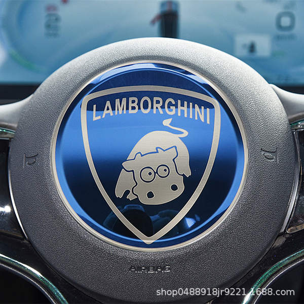 BYD Pearl Harbor PLUS Volante de golfinho olha para o interior do automóvel