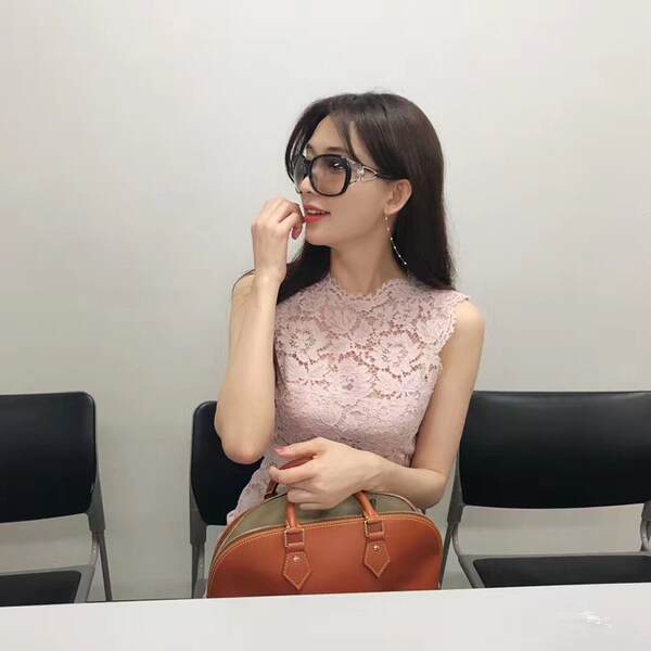 Vestido rosa sem mangas