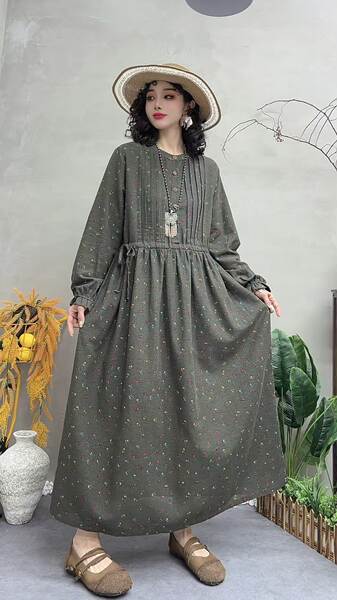 Vestido de manga longa em algodão e linho