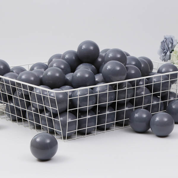 Bola de plástico inflável 4cm