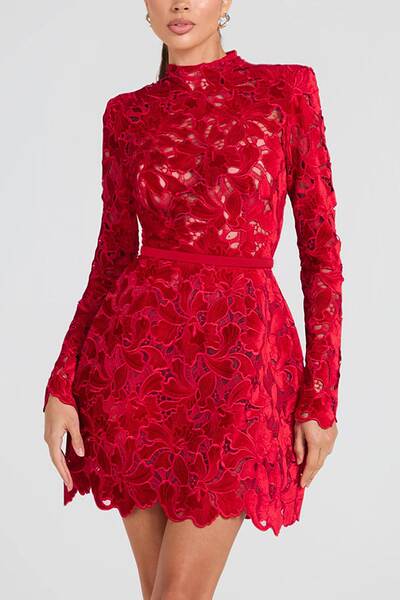 2024 Outono e Inverno Nova roupa de mangas compridas INS festa de moda casual vestido de fêmea