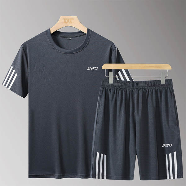 Conjunto de Camiseta e Shorts Masculinos