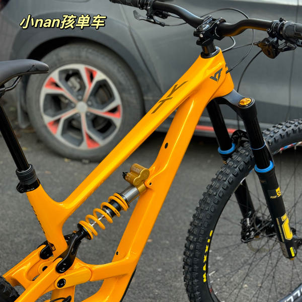 Novo YT CAPRA de fibra de carbono em todo o terreno enduro de alta velocidade 27,5/29 polegadas