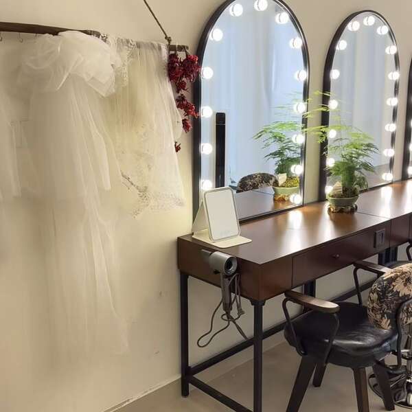 Penteadeira de Maquiagem Profissional