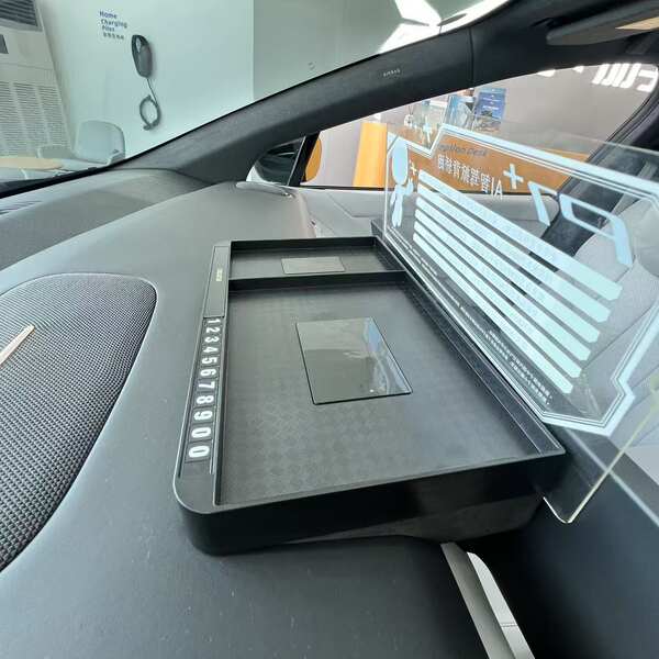 Aplicável a Pequeno Mitsubishi Peugeot Zero Run Biady Tencent Car Screen atrás da caixa de papel de toalha ETC